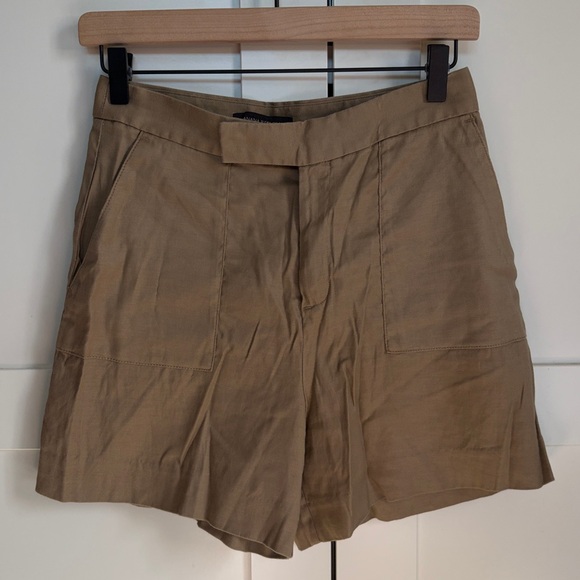 Banana Republic Pants - Banana Republic Tan Women's Shorts